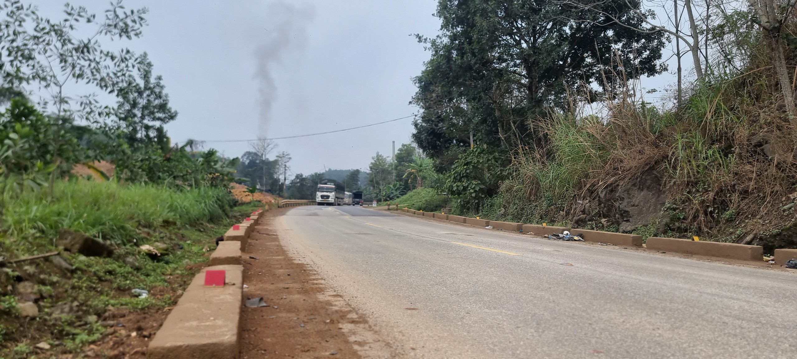 Bổ sung biển b&aacute;o sau vụ tai nạn đặc biệt nghi&ecirc;m trọng ở Thanh Ho&aacute;- Ảnh 3.