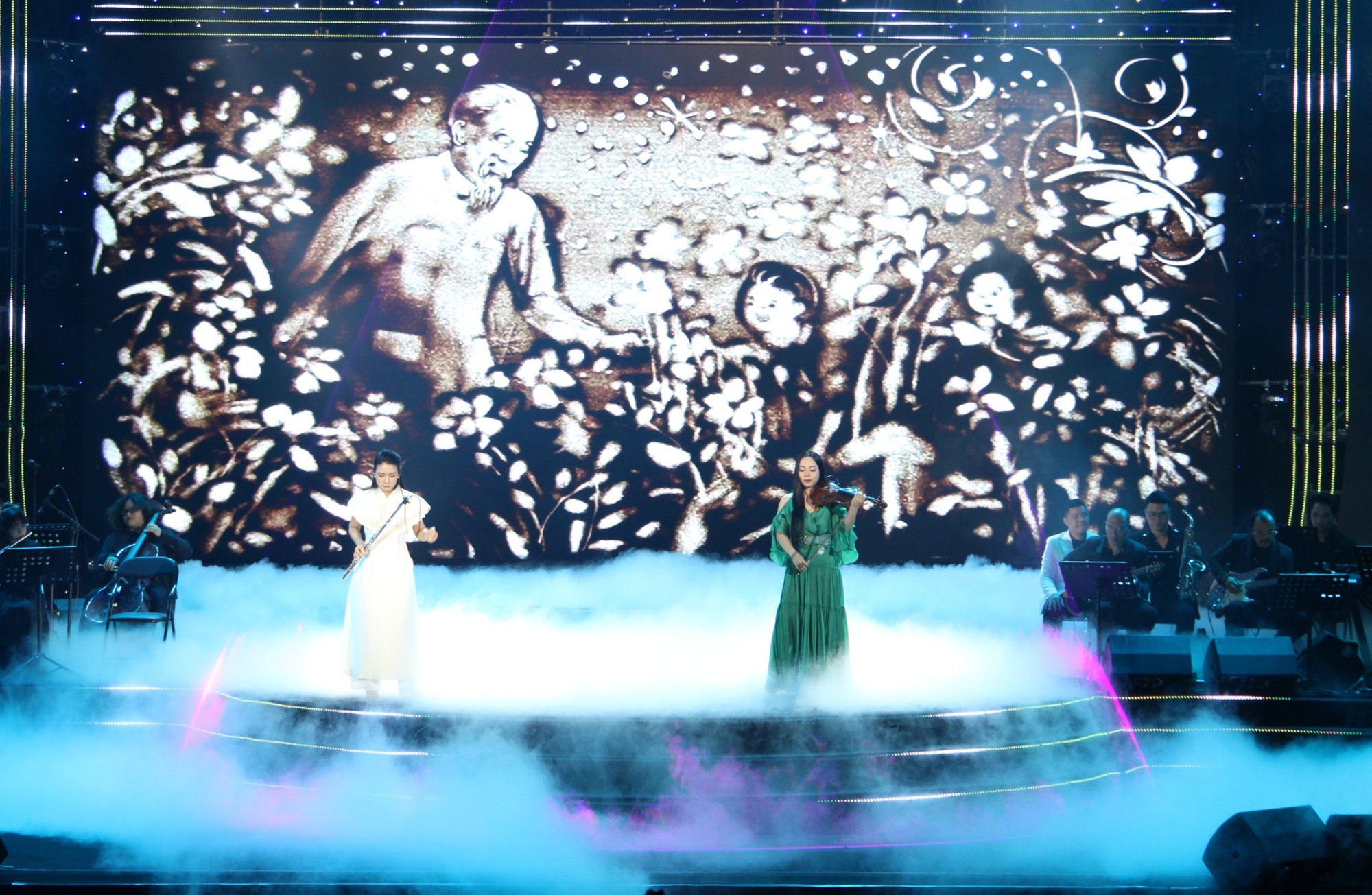 Đặc sắc chương tr&igrave;nh nghệ thuật 