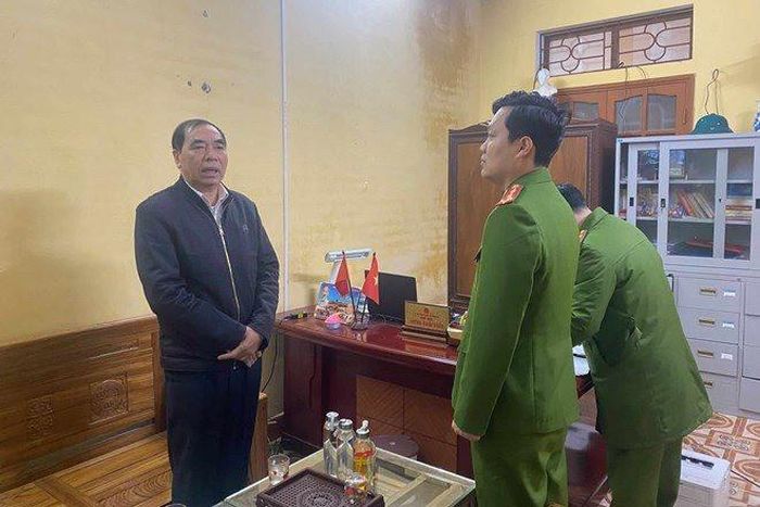 Khởi tố b&iacute; thư x&atilde; v&agrave; 3 thuộc cấp ở Th&aacute;i B&igrave;nh- Ảnh 1.