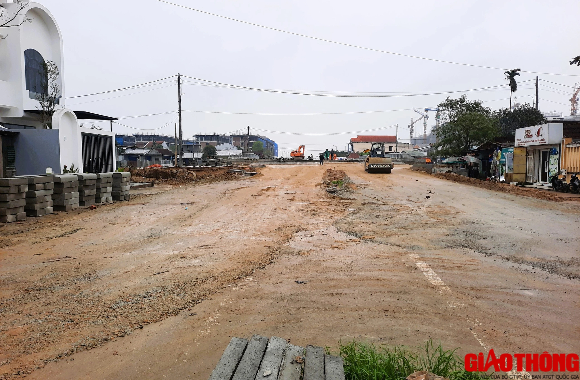 Cầu hơn 100 tỷ dở dang ở Huế th&ocirc;ng mặt bằng, hẹn ng&agrave;y c&aacute;n đ&iacute;ch- Ảnh 6.