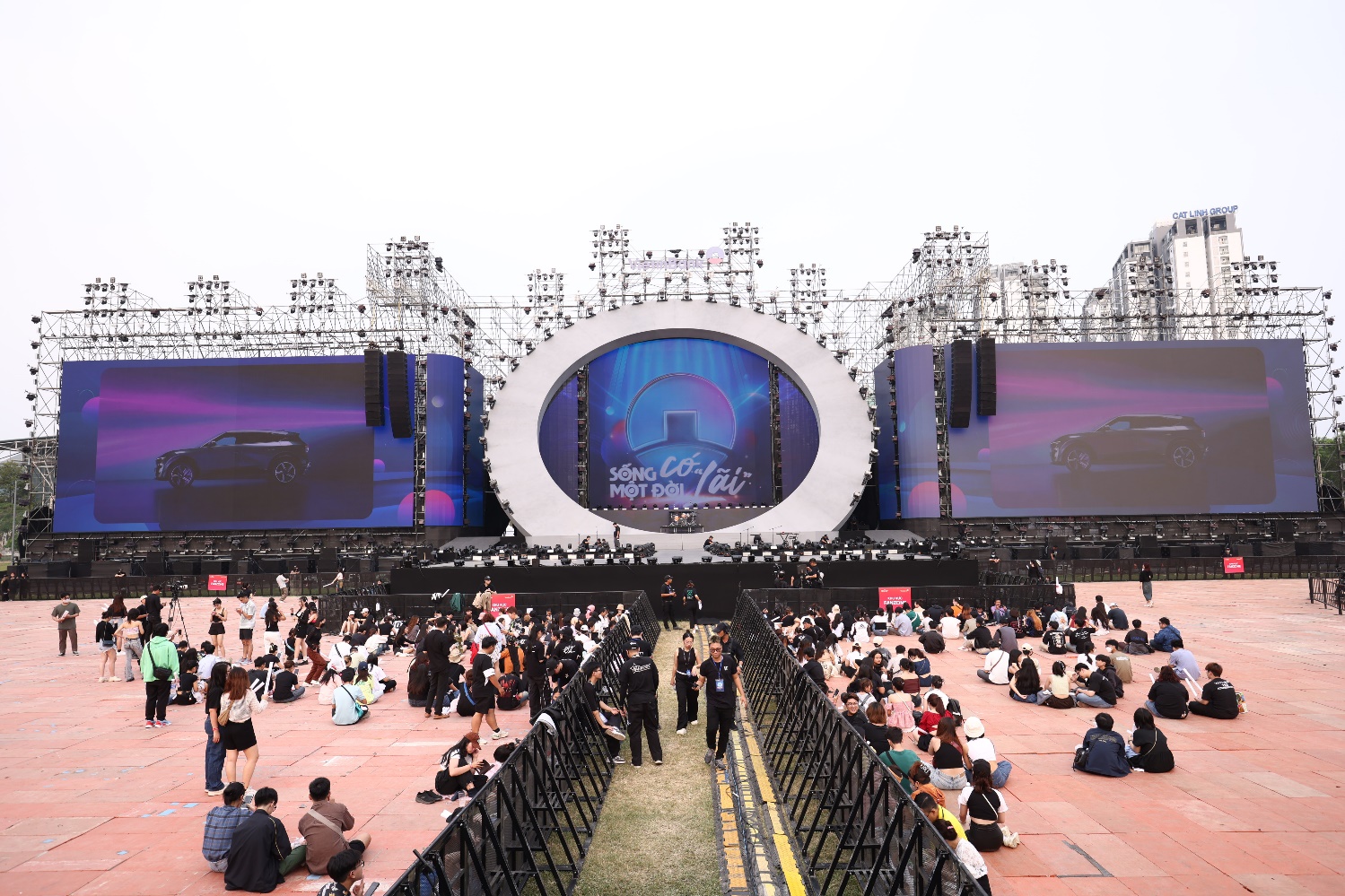 25 nghìn khán giả tham gia concert Sống một đời có 25 nghìn khán giả tham gia concert Sống một đời có