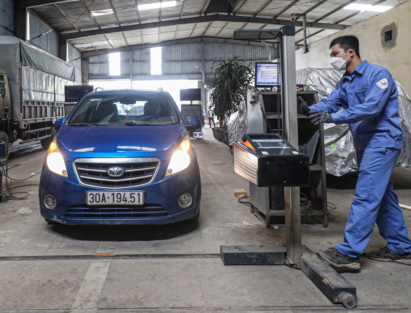 Cục Đăng kiểm khuyến cáo người dân chủ động kiểm định trước tháng 4- Ảnh 2. Cục Đăng kiểm khuyến cáo người dân chủ động kiểm định trước tháng 4- Ảnh 2.