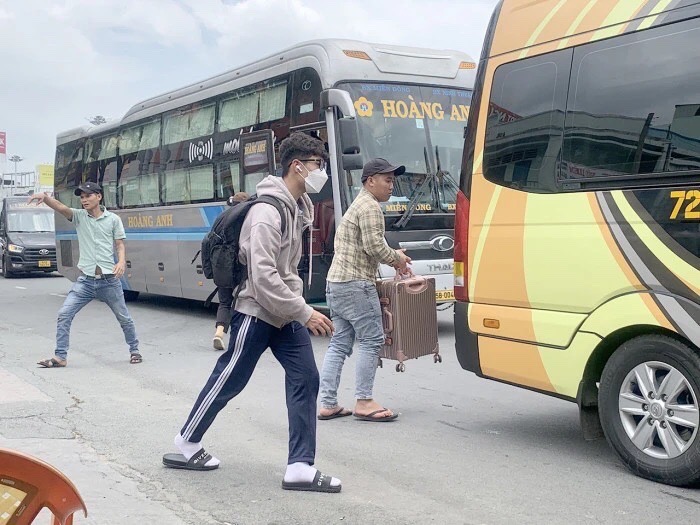 &Ocirc;ng Khuất Việt H&ugrave;ng: Ai chịu tr&aacute;ch nhiệm để 