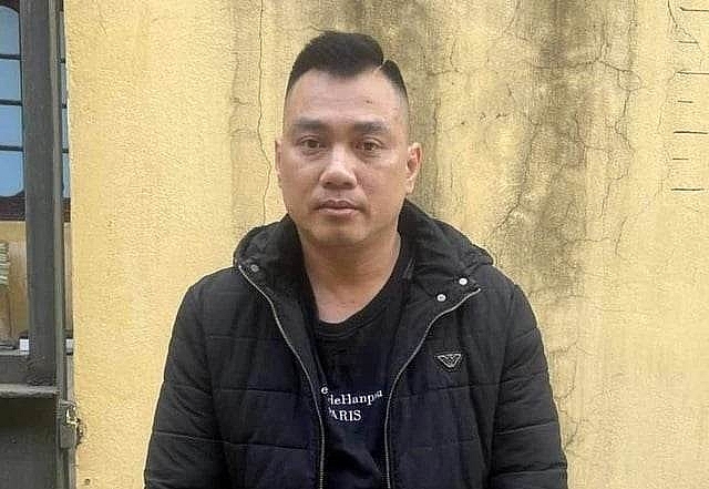T&agrave;i xế chống đối đo nồng độ cồn, đ&acirc;m xe chuy&ecirc;n dụng của CSGT tại Bắc Giang khai g&igrave;?- Ảnh 1.