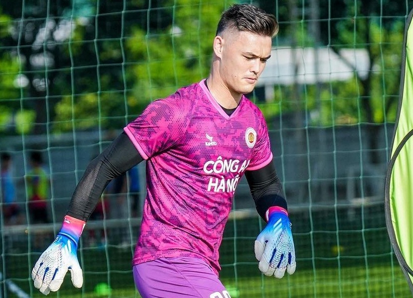 Th&ecirc;m cầu thủ Việt kiều sắp đủ điều kiện kho&aacute;c &aacute;o đội tuyển Việt Nam?- Ảnh 1.