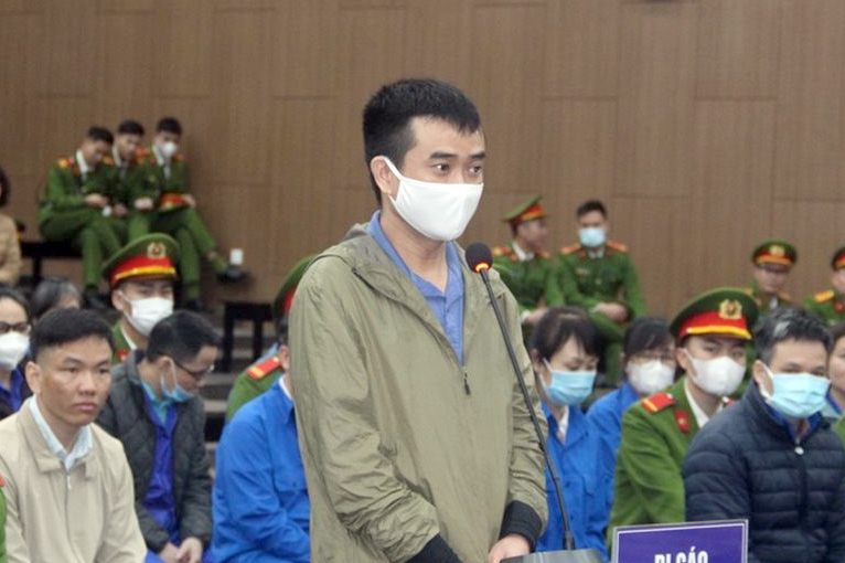 V&igrave; sao Việt &Aacute; sẵn s&agrave;ng chi h&agrave;ng triệu USD cho loạt cựu l&atilde;nh đạo ng&agrave;nh y?- Ảnh 1.