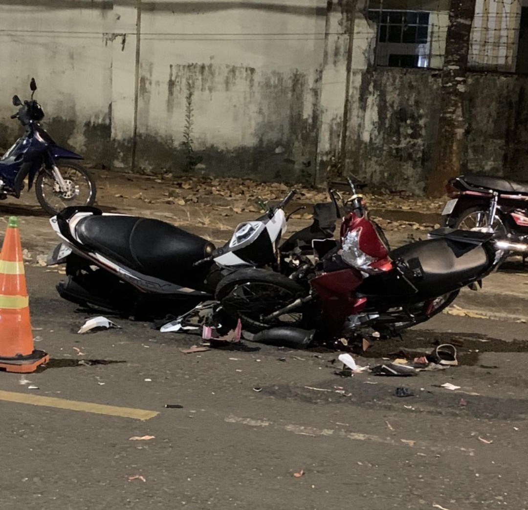 Hai xe m&aacute;y đối đầu, một người tử vong, một bị thương- Ảnh 1.