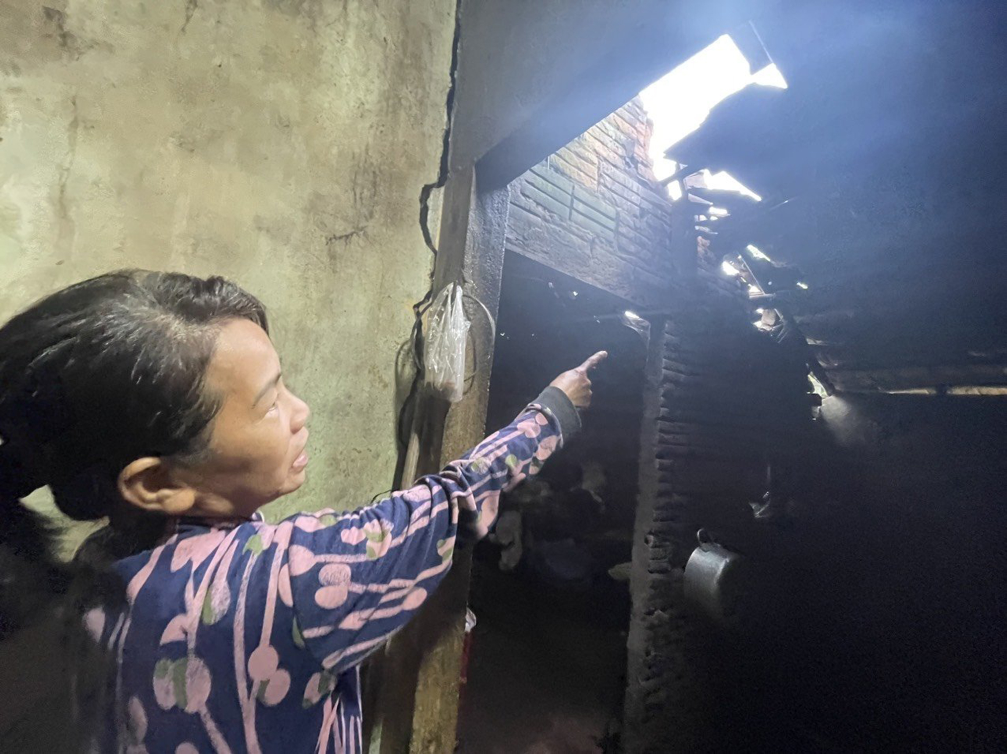 Quảng Ng&atilde;i: D&acirc;n sống khổ gần 30 năm ở &ldquo;đất v&agrave;ng&rdquo;- Ảnh 1.