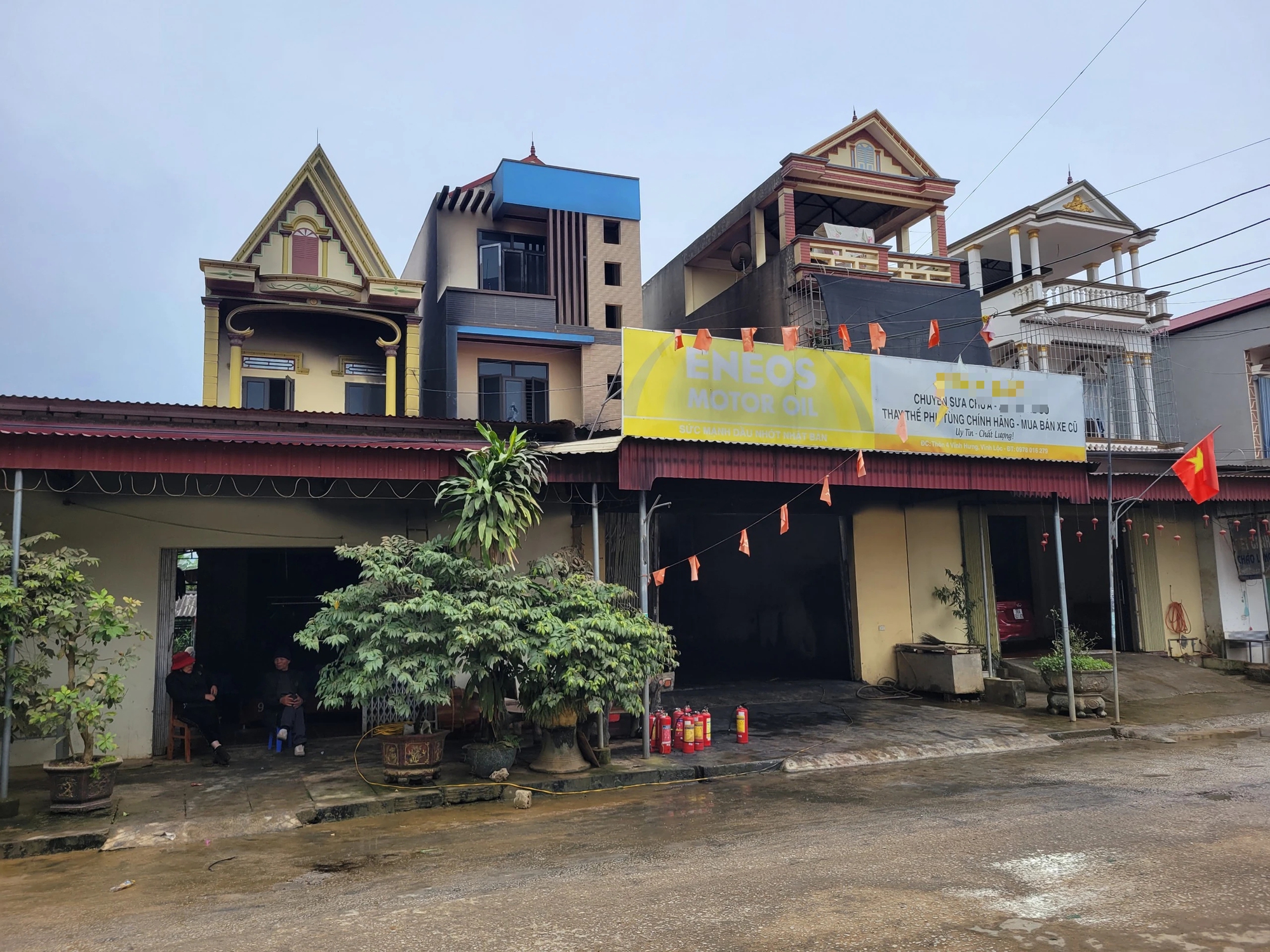 C&ocirc;ng an v&agrave;o cuộc vụ ch&aacute;y nh&agrave; ở Thanh H&oacute;a khiến 3 mẹ con tử vong- Ảnh 5.