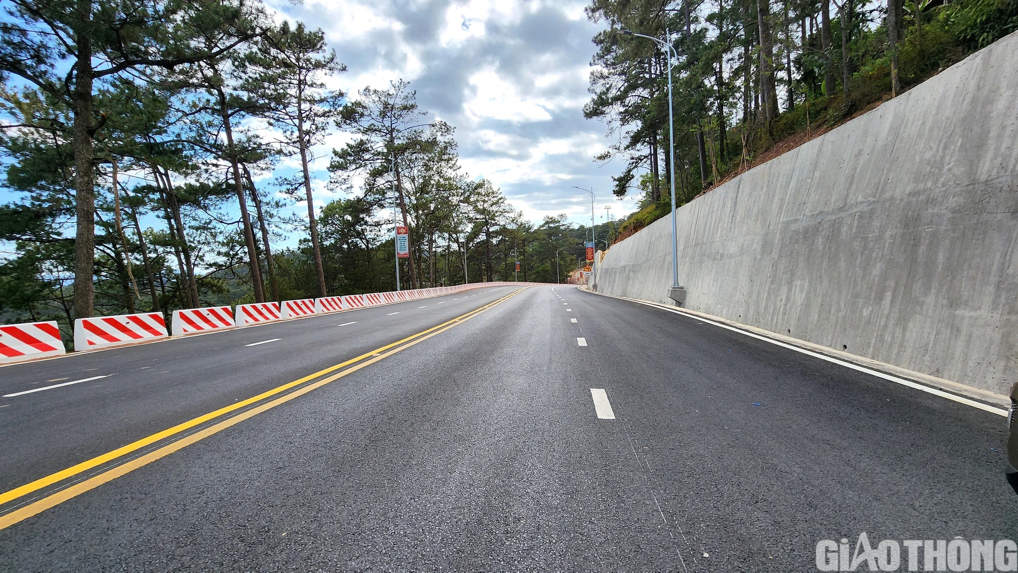 Ngắm đ&egrave;o Prenn tuyệt đẹp trước ng&agrave;y th&ocirc;ng xe- Ảnh 3.