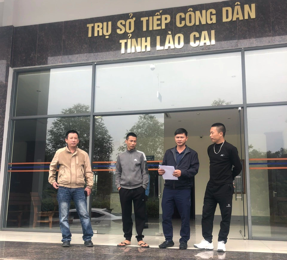 Nguy&ecirc;n nh&acirc;n 7 xe xuất khẩu than củi bị giữ nhiều th&aacute;ng- Ảnh 1.