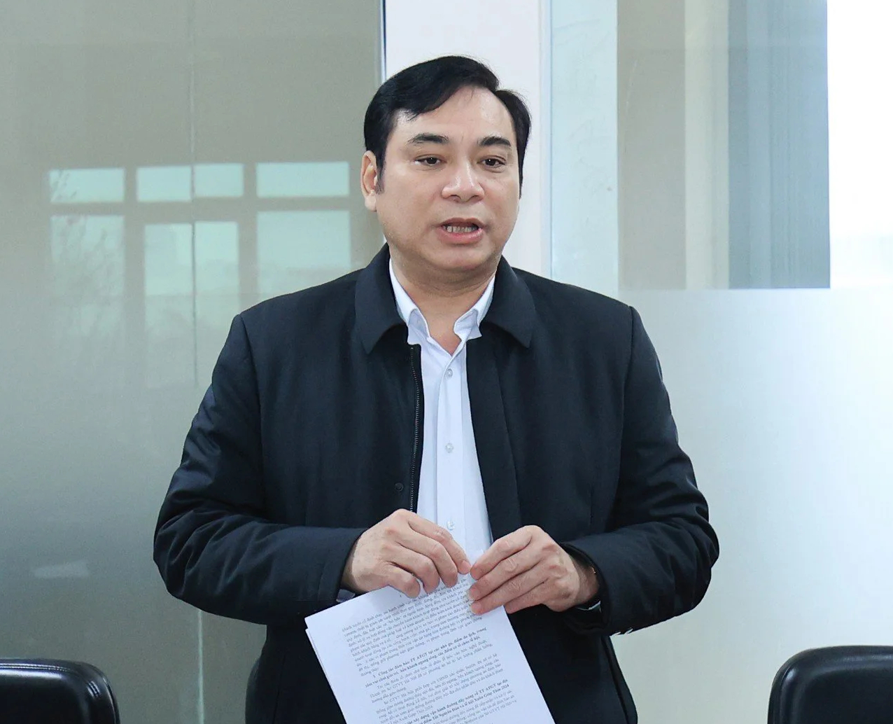 &Ocirc;ng Khuất Việt H&ugrave;ng: Xử l&yacute; xe d&ugrave;, bến c&oacute;c cần quyết liệt như với nồng độ cồn- Ảnh 4.