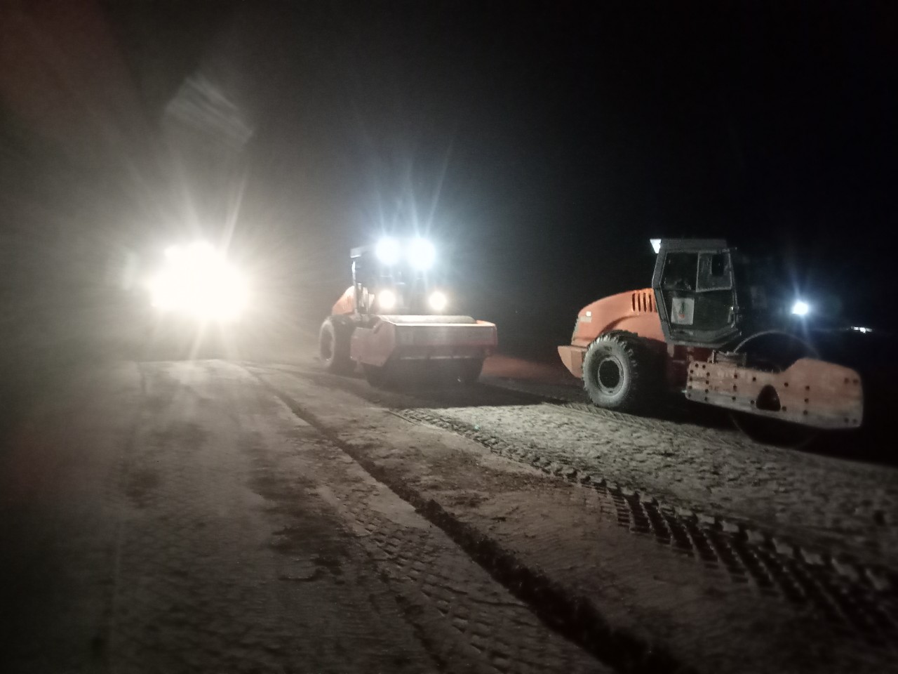 Tổ chức 167 mũi thi c&ocirc;ng đẩy tiến độ cao tốc Cần Thơ-C&agrave; Mau- Ảnh 3.