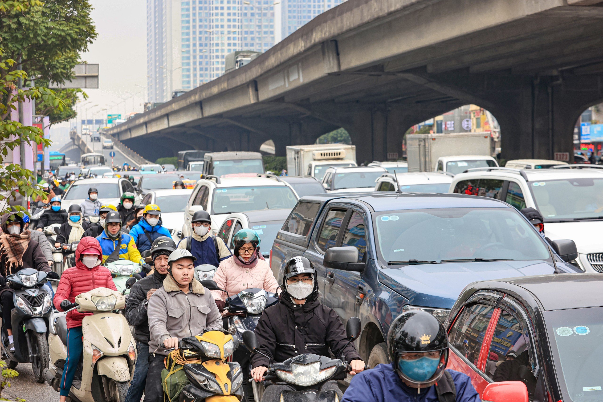 &Ocirc;ng Khuất Việt H&ugrave;ng: H&agrave; Nội cần nghi&ecirc;n cứu lập đội phản ứng nhanh li&ecirc;n ng&agrave;nh xử l&yacute; &ugrave;n tắc- Ảnh 2.