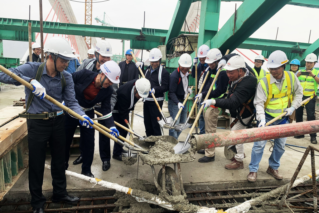 Hợp long cầu Bến Rừng gần 2.000 tỷ đồng nối tỉnh Quảng Ninh  với TP Hải Ph&ograve;ng- Ảnh 1.