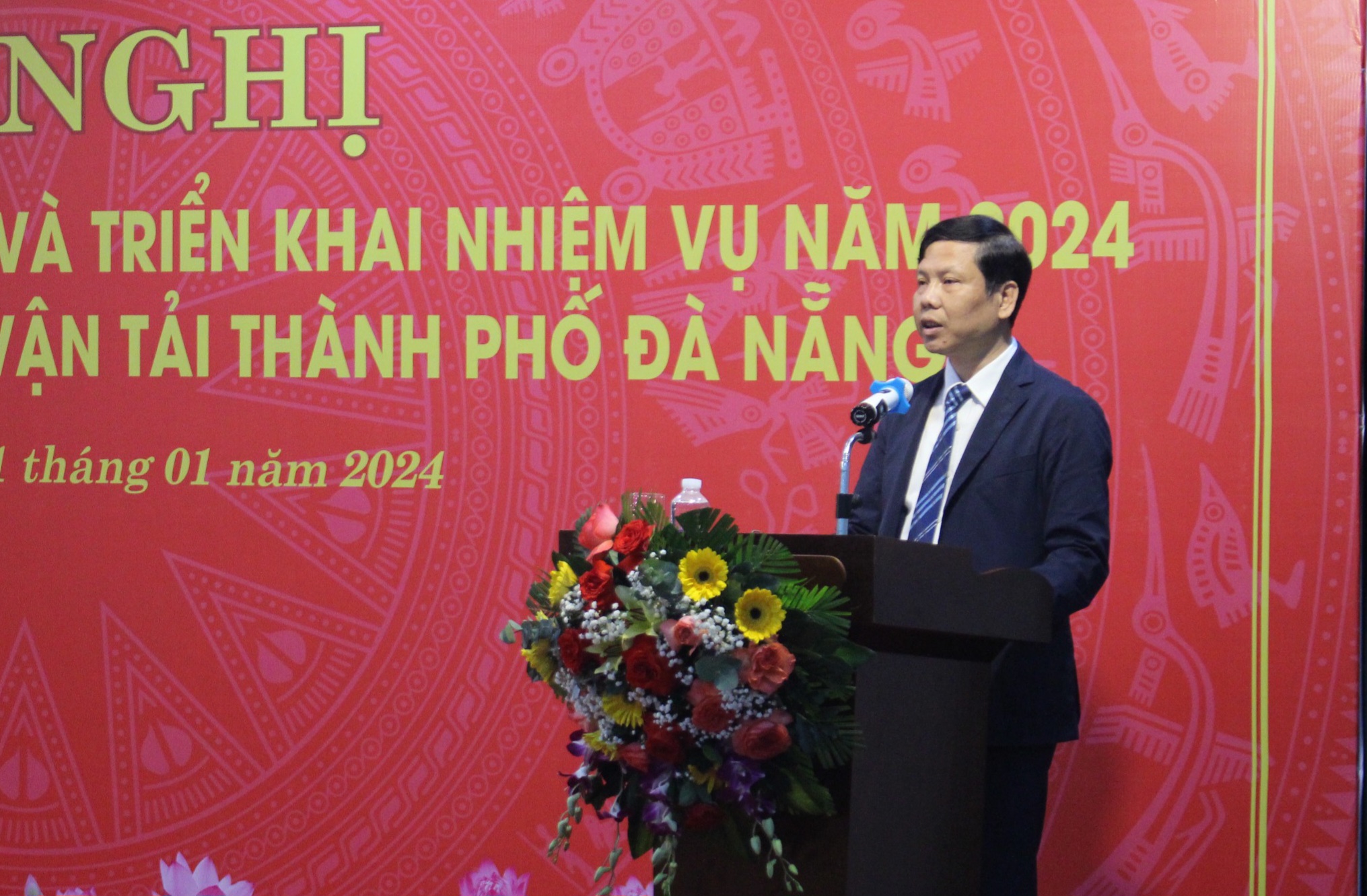 Đà Nẵng đưa buýt công cộng thành “quả đấm thép” chống xe trá hình, xe dù- Ảnh 2. Đà Nẵng đưa buýt công cộng thành “quả đấm thép” chống xe trá hình, xe dù- Ảnh 2.