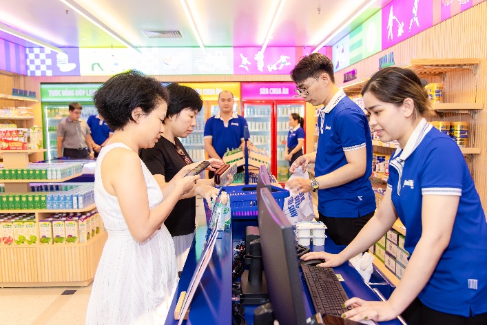 Vinamilk: Doanh thu xuất khẩu qu&yacute; 4/2023 tăng trưởng ấn tượng gần 20%- Ảnh 1.