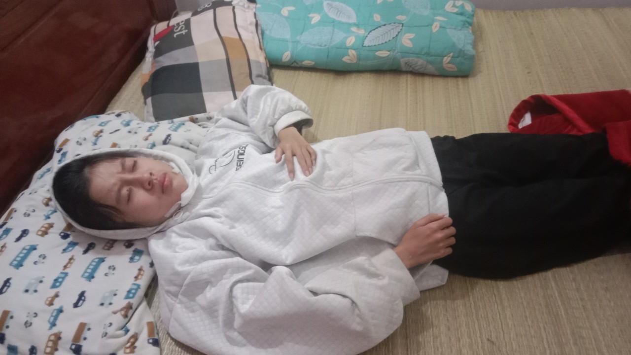 Ho&agrave;n cảnh bi đ&aacute;t của nữ sinh bị tai nạn giao th&ocirc;ng kh&ocirc;ng c&oacute; tiền chữa trị- Ảnh 1.