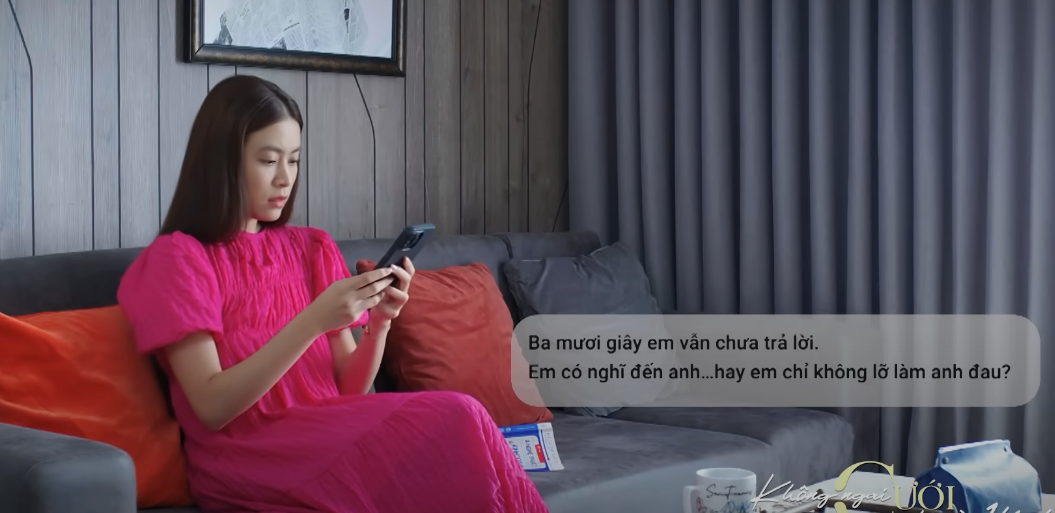 Yến nhận được lời tỏ t&igrave;nh ngọt ng&agrave;o của Phong nhưng sai ch&iacute;nh tả.