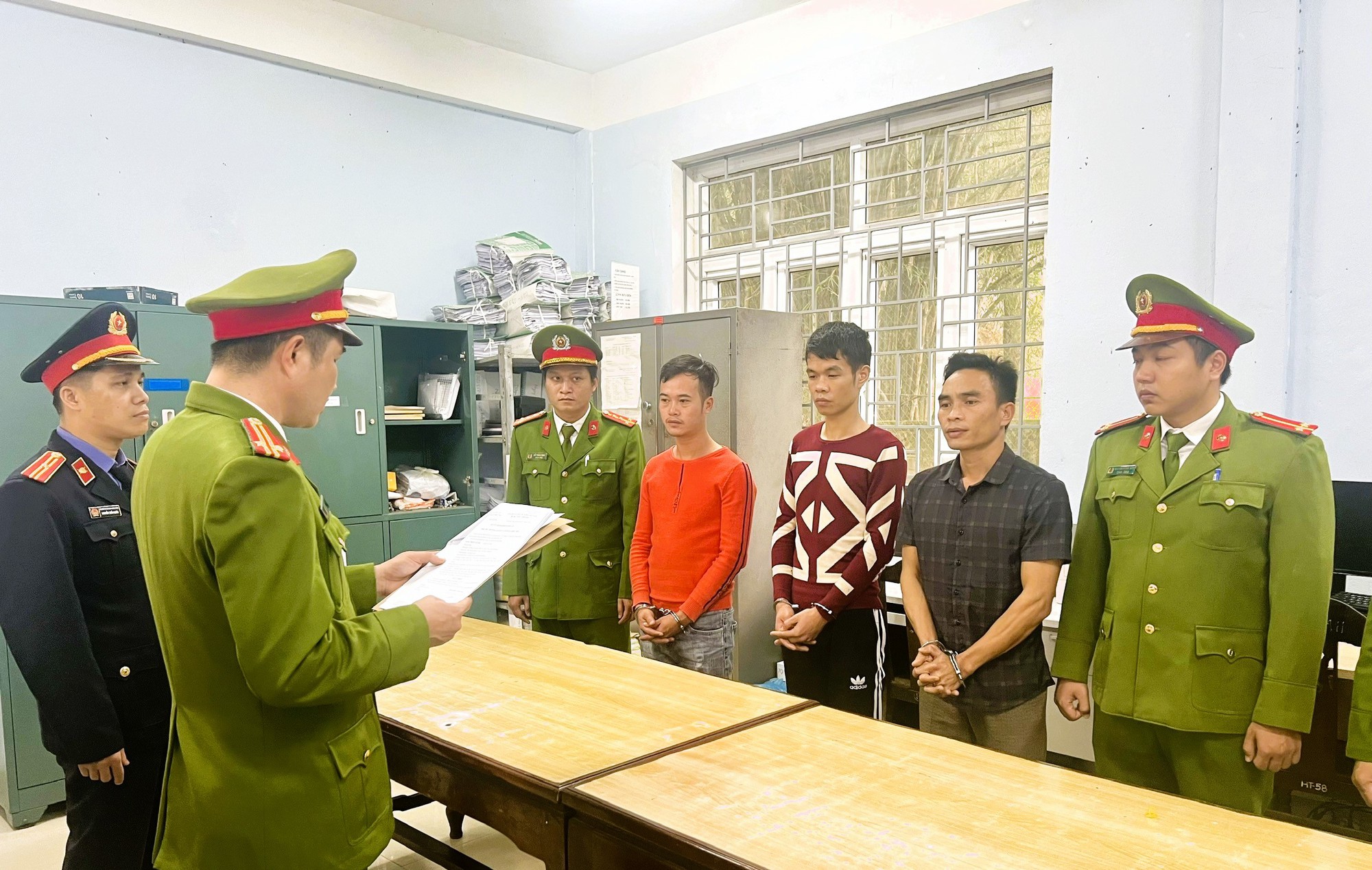 Ly kỳ vụ chiếm đoạt 41 tấn th&oacute;c ở Thừa Thi&ecirc;n Huế- Ảnh 1.