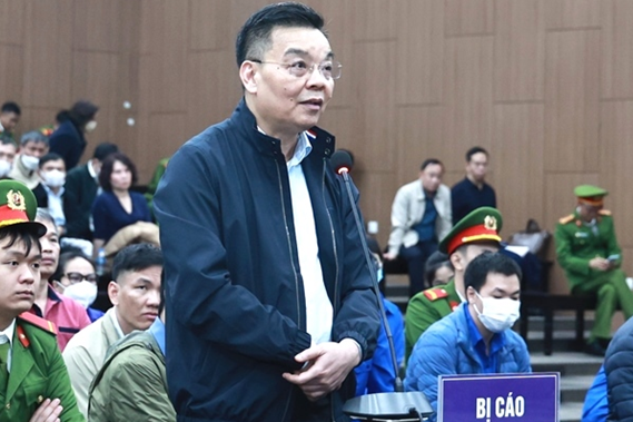 B&iacute; ẩn chiếc vali chứa 200.000 USD &ocirc;ng Chu Ngọc Anh nhận của Việt &Aacute;- Ảnh 1.