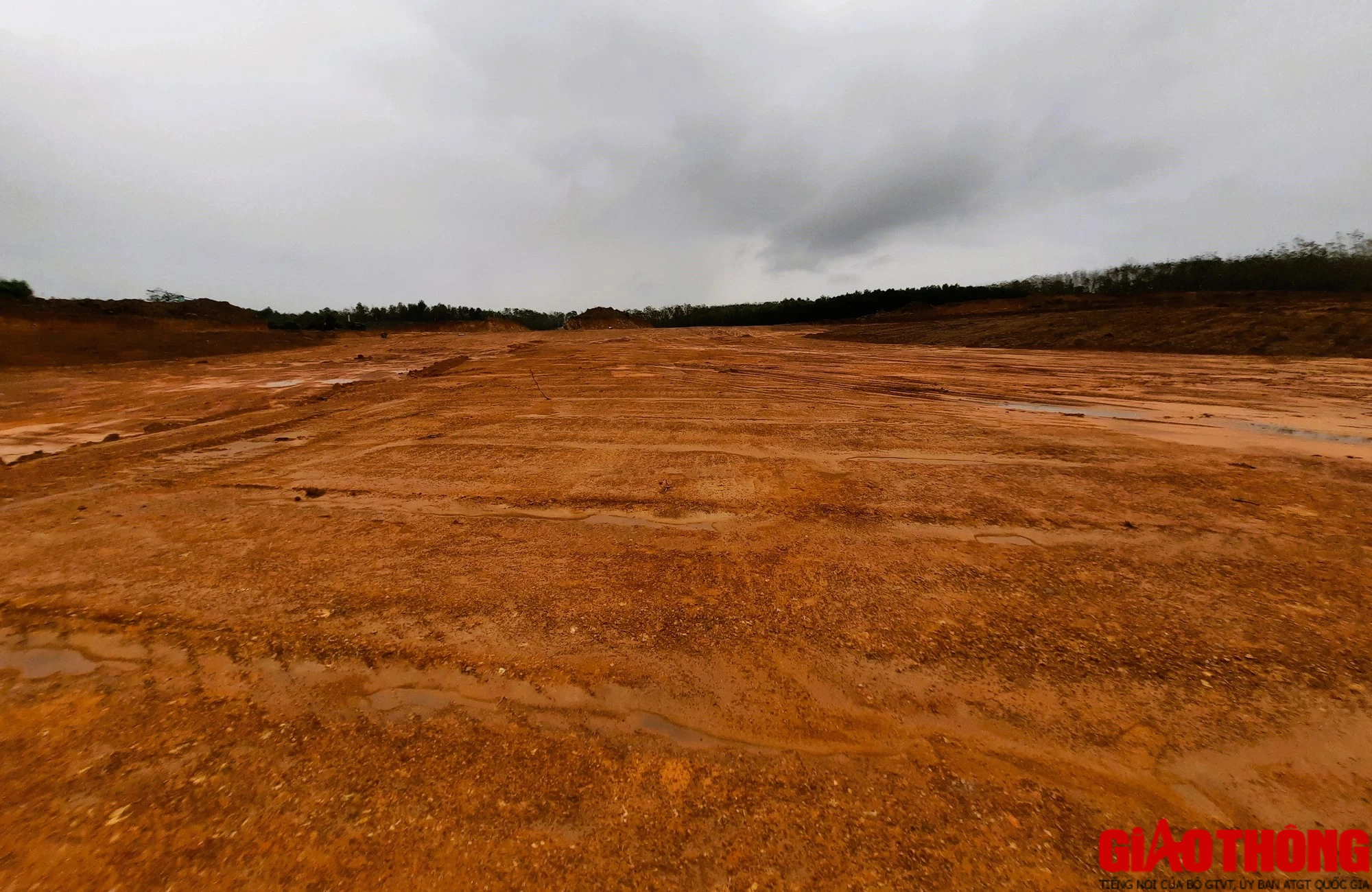 Điều phối đất san lấp khu t&aacute;i định cư cao tốc ở Vĩnh Kh&ecirc;, san nền khu t&aacute;i định cư Vĩnh H&agrave;- Ảnh 3.