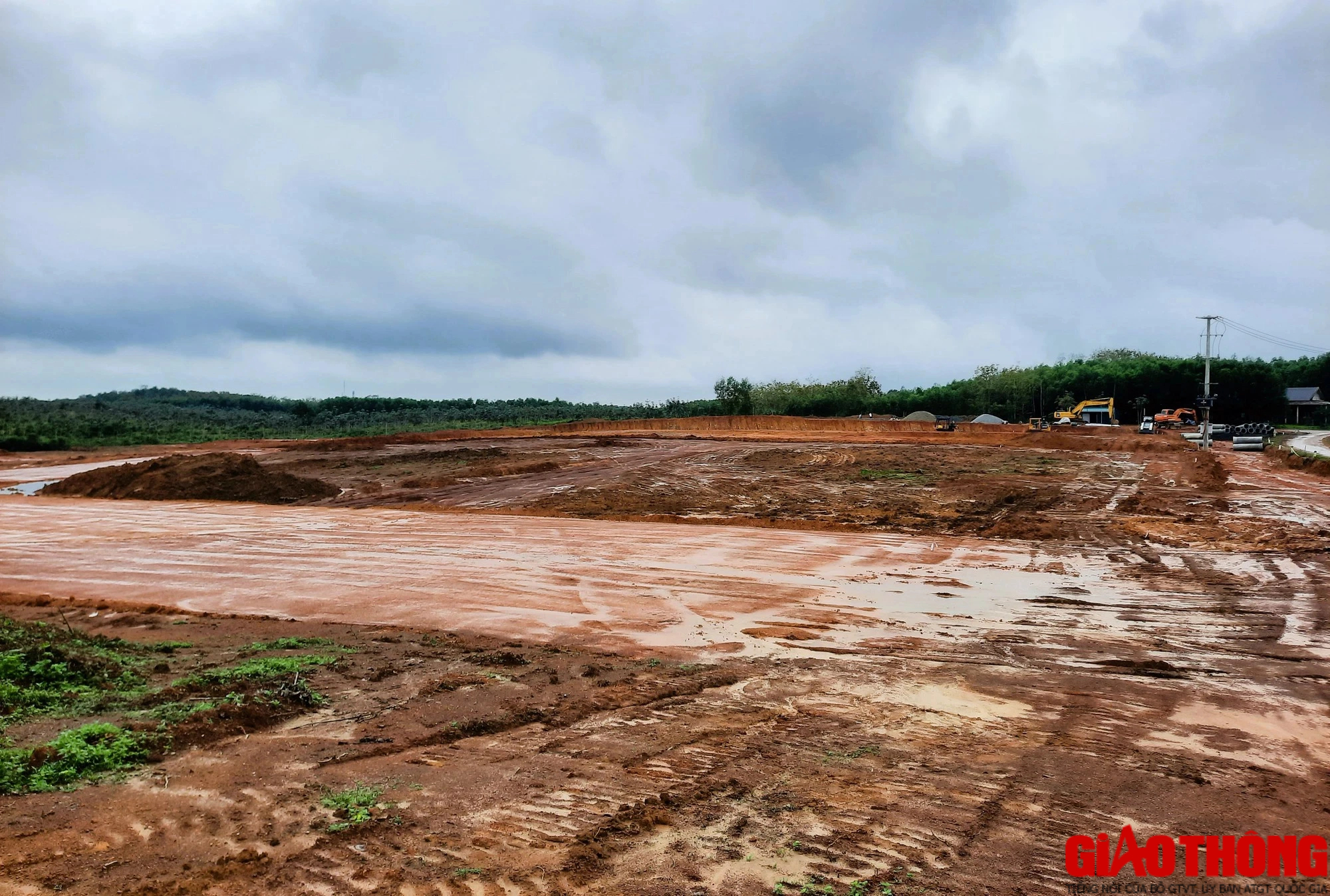 Điều phối đất san lấp khu t&aacute;i định cư cao tốc ở Vĩnh Kh&ecirc;, san nền khu t&aacute;i định cư Vĩnh H&agrave;- Ảnh 5.