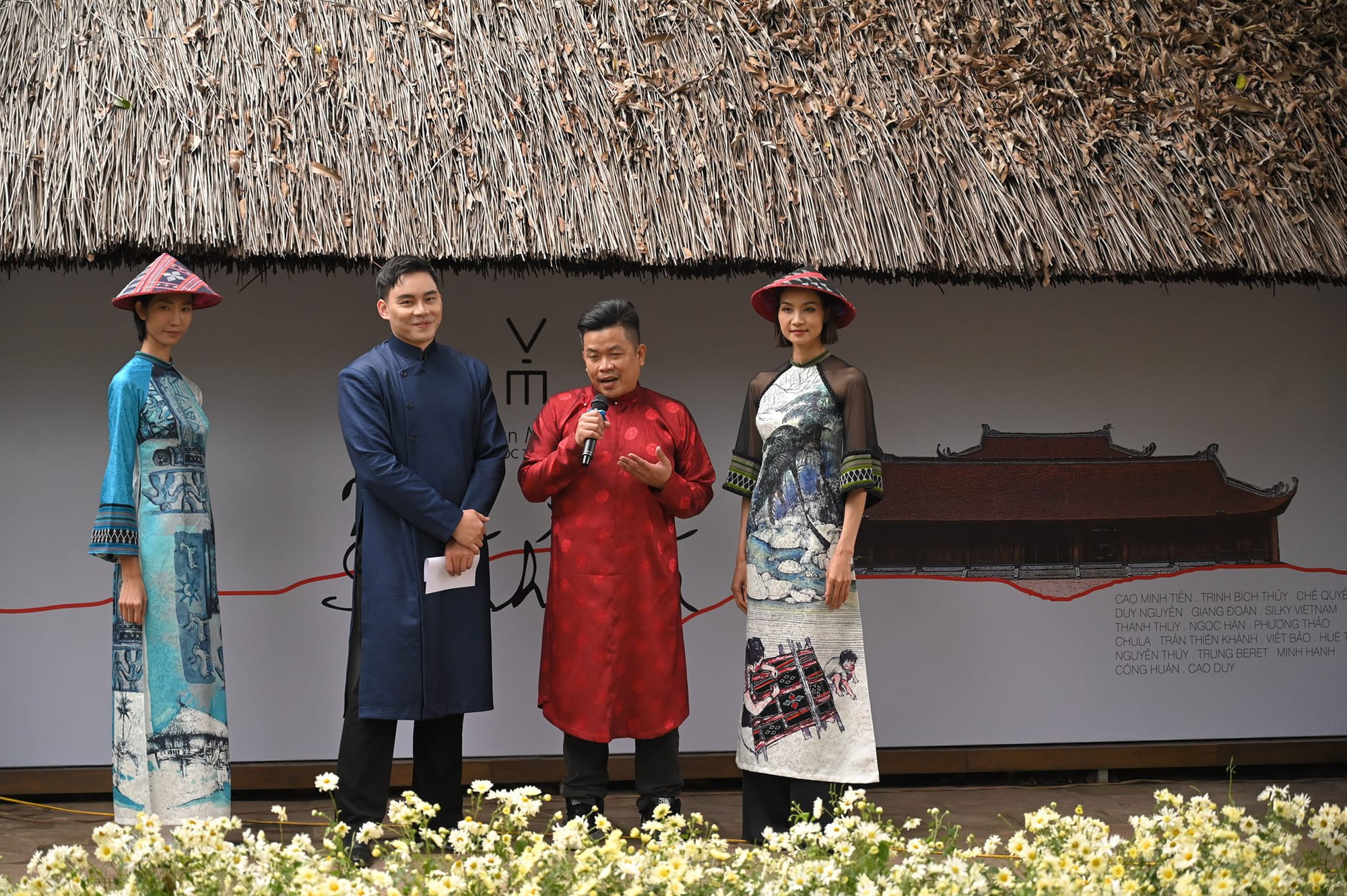 NTK Đặng Bảo &aacute;o d&agrave;i đỏ