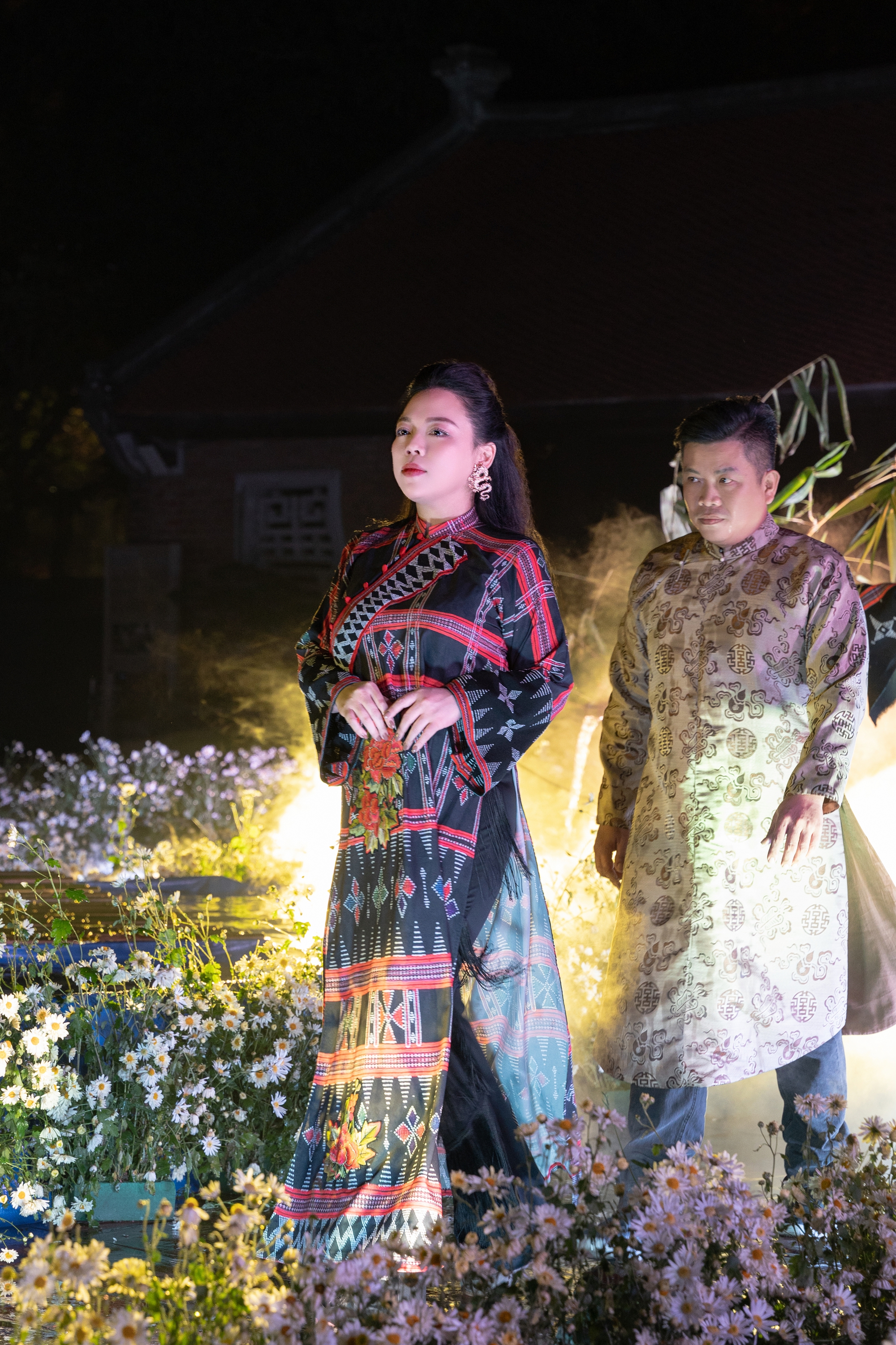 Ca sĩ H&agrave; Linh tr&igrave;nh diễn &aacute;o d&agrave;i tại Văn Miếu - Quốc Tử Gi&aacute;m- Ảnh 3.