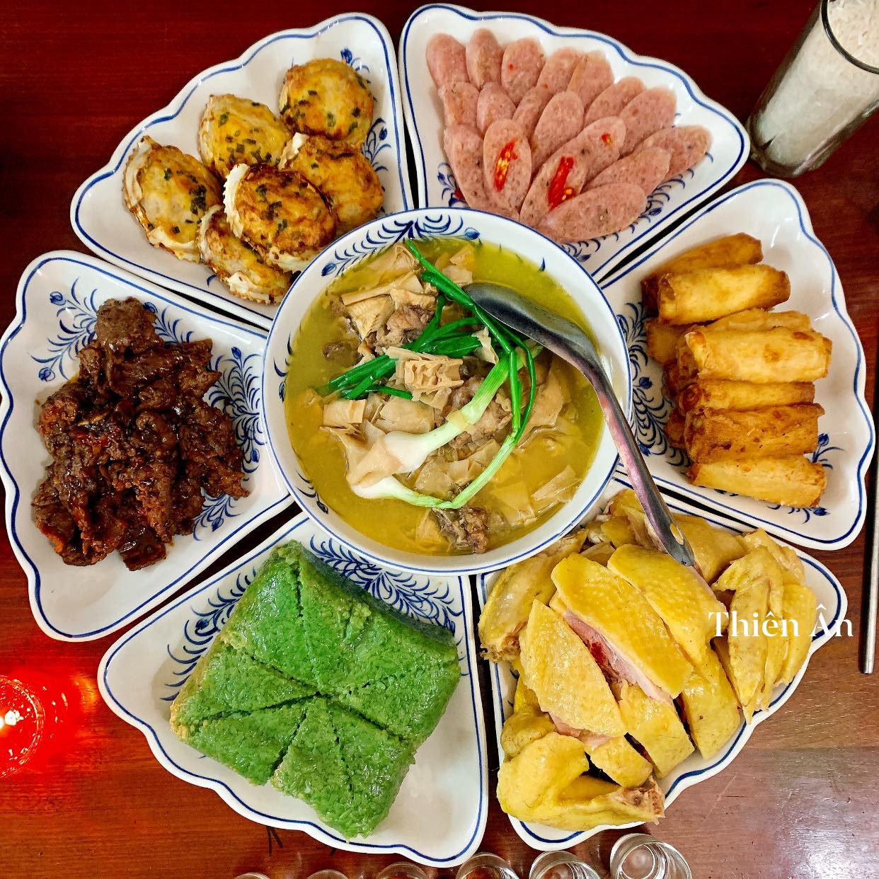 Những thực phẩm quen thuộc kh&ocirc;ng ngờ lại "kỵ nhau" trong m&acirc;m cỗ- Ảnh 1.