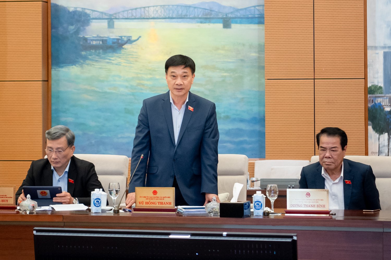 Những nội dung nào được Quốc hội xem xét, quyết định ở kỳ họp bất thường?- Ảnh 2.
