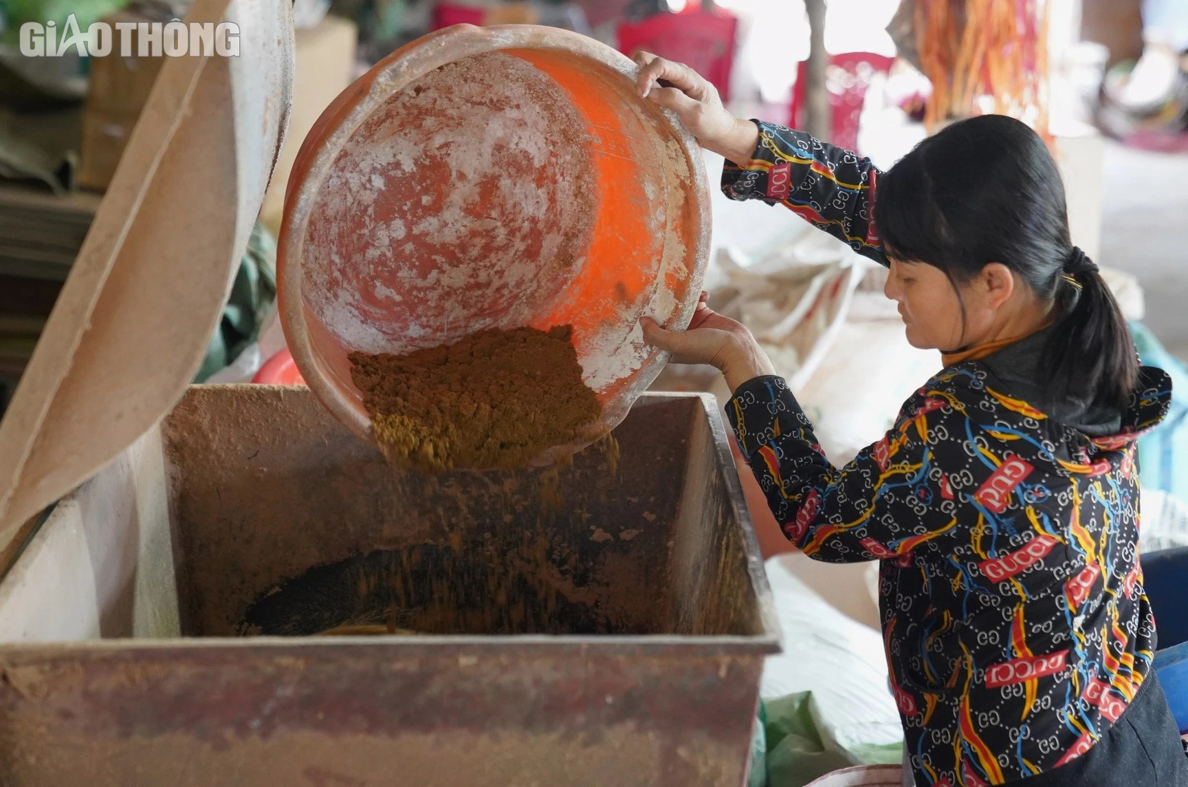 Làng hương 100 năm tuổi tất bật chuẩn bị hàng Tết- Ảnh 5. Làng hương 100 năm tuổi tất bật chuẩn bị hàng Tết- Ảnh 5.