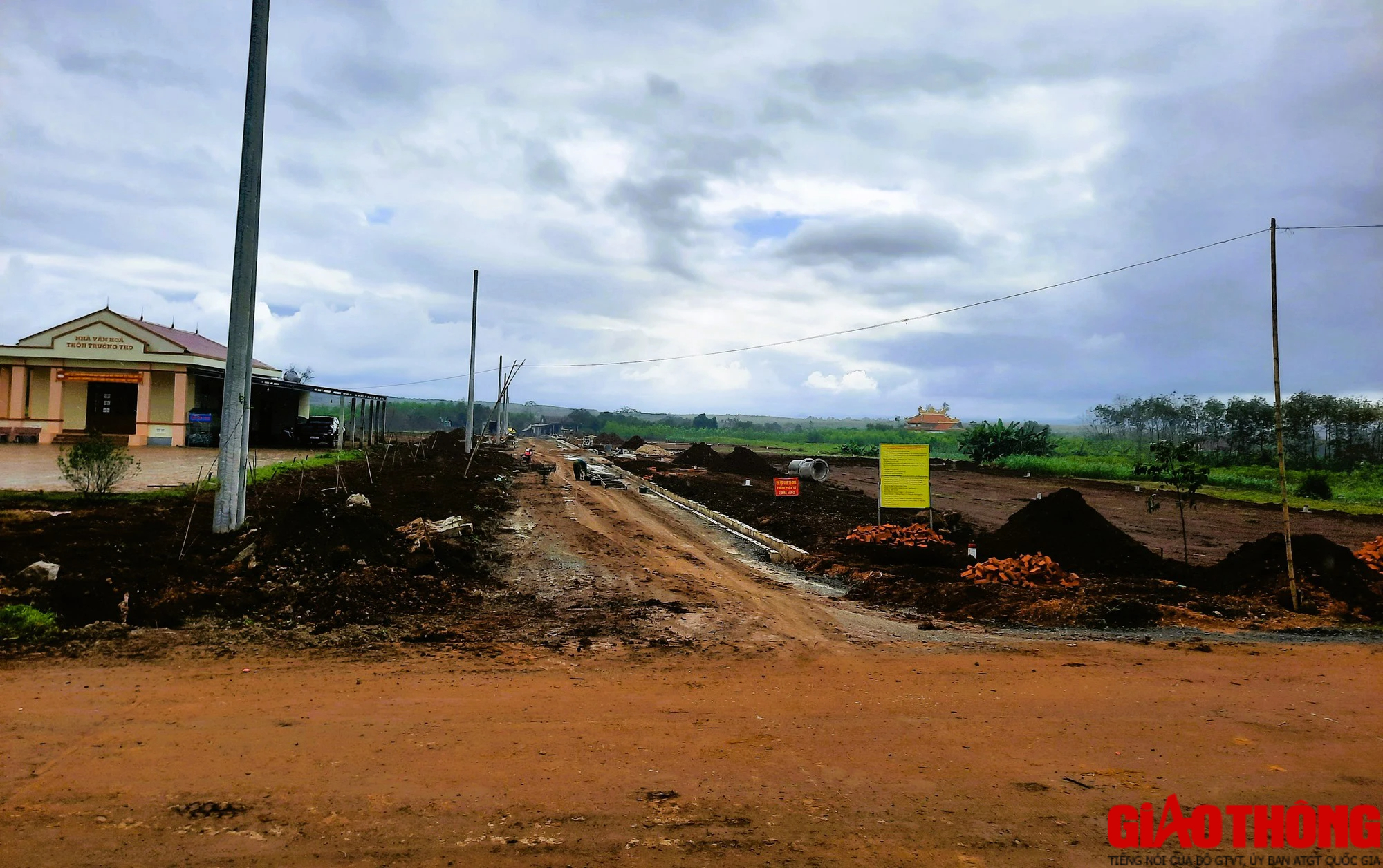Quảng Trị: Đẩy tiến độ x&acirc;y dựng c&aacute;c khu t&aacute;i định cư cao tốc Vạn Ninh - Cam Lộ- Ảnh 6.