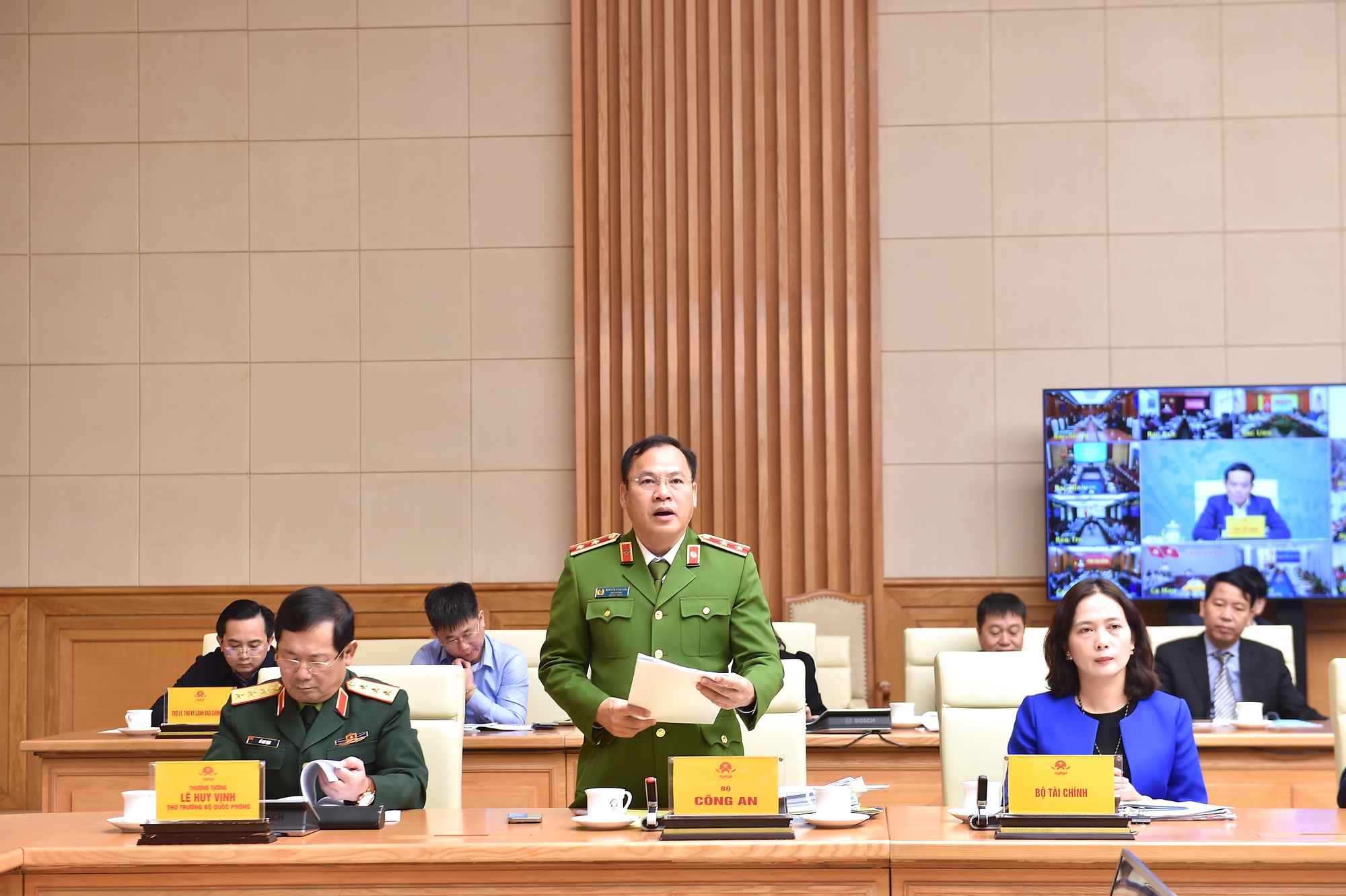 Ph&oacute; thủ tướng: Tr&aacute;nh bệnh th&agrave;nh t&iacute;ch mới k&eacute;o giảm TNGT thực chất- Ảnh 3.