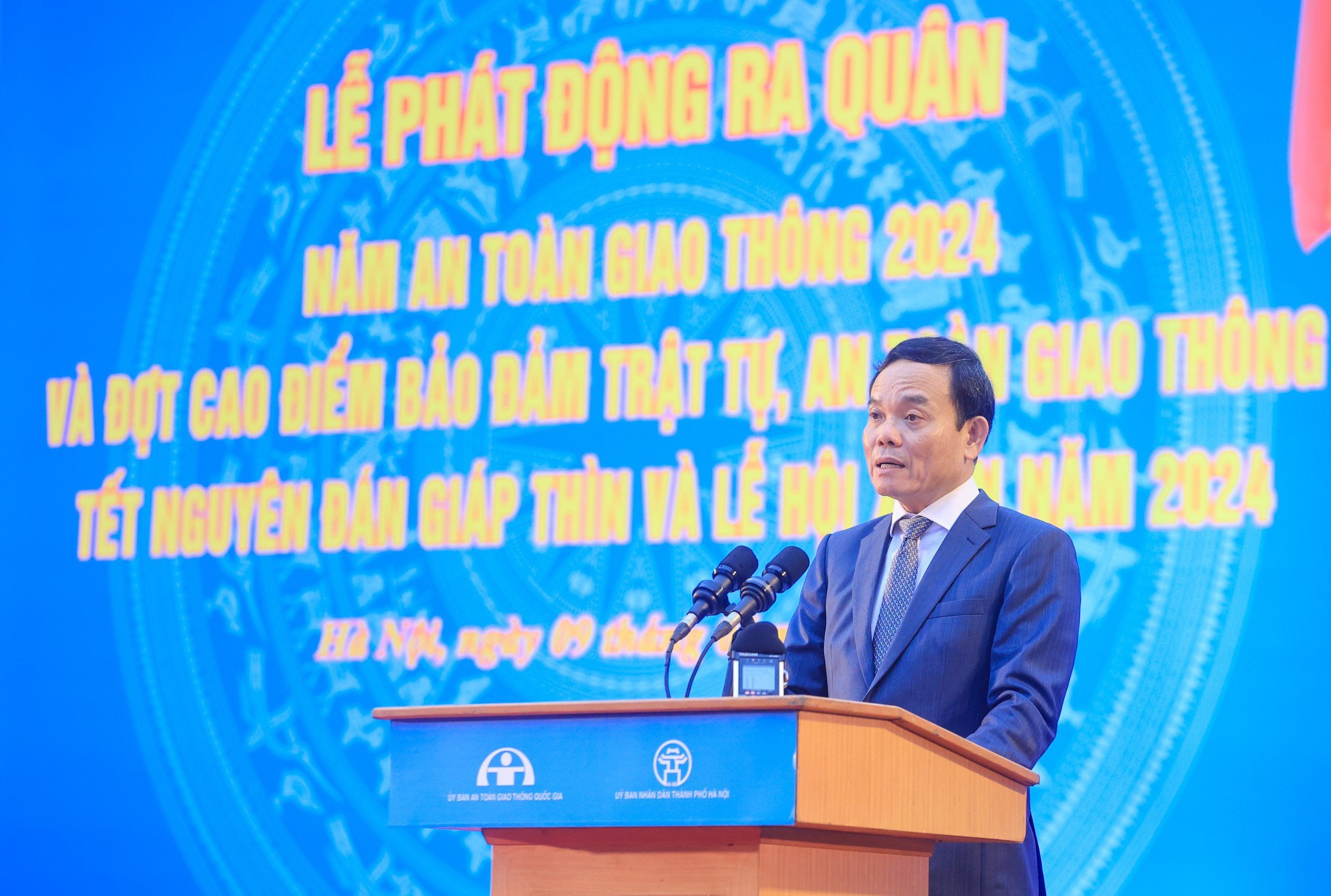 Ph&oacute; thủ tướng: Thượng t&ocirc;n ph&aacute;p luật để k&eacute;o giảm tai nạn giao th&ocirc;ng- Ảnh 1.