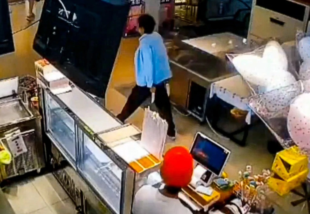 Three-Killed-15-Wounded-in-Shanghai-Supermarket-Knife-Attack-1024x708_11zon.jpg