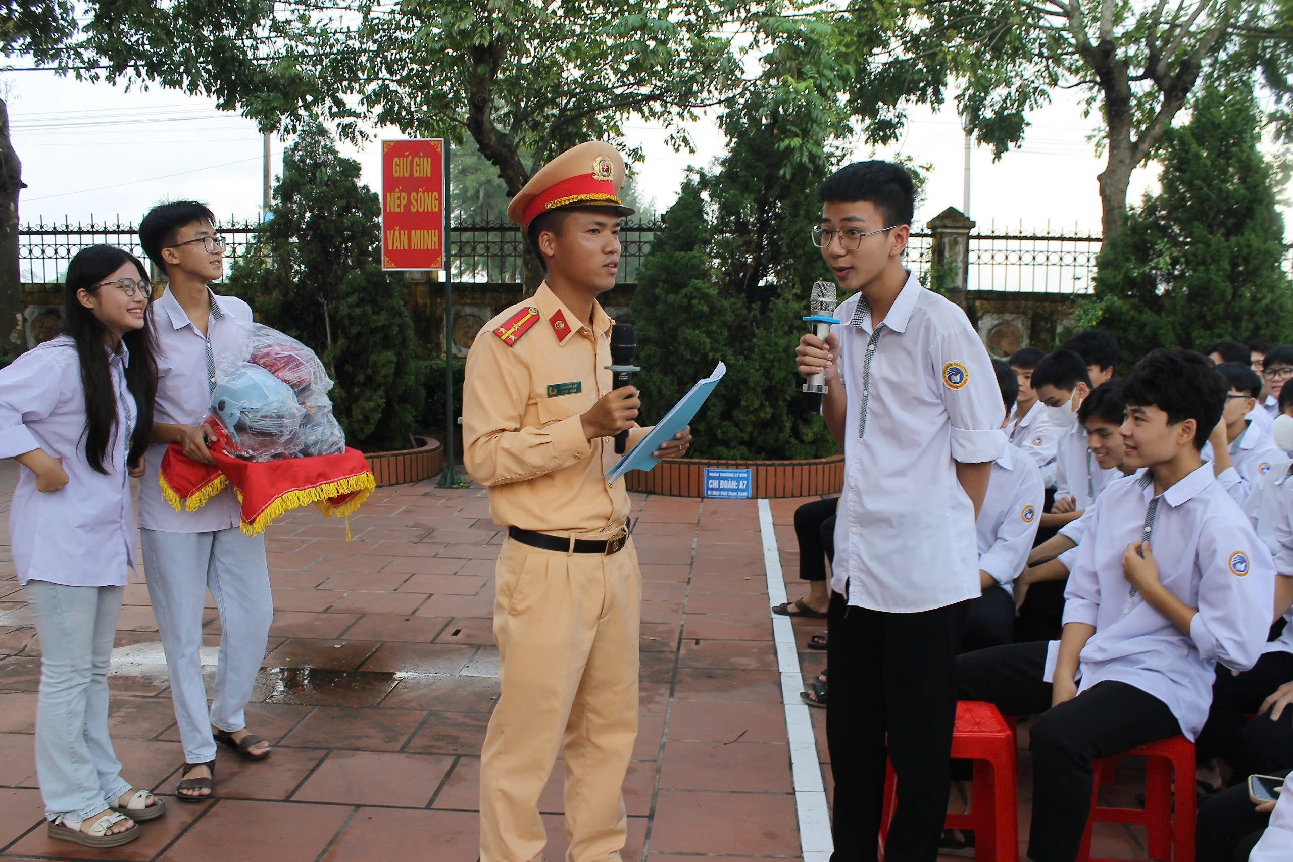 Th&aacute;i B&igrave;nh "phủ s&oacute;ng" ATGT c&aacute;c trường từ đầu năm học- Ảnh 3.