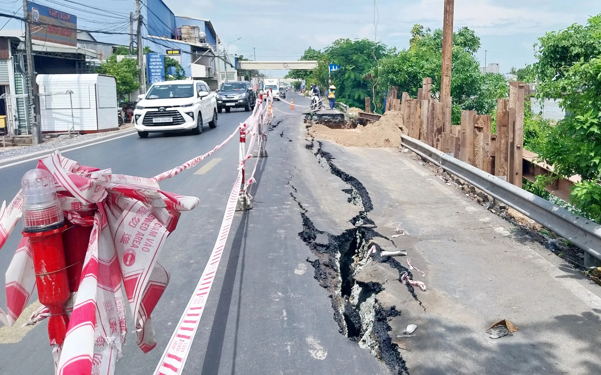 Giao th&ocirc;ng ĐBSCL dưới &aacute;p lực triều cường, mưa cực đoan