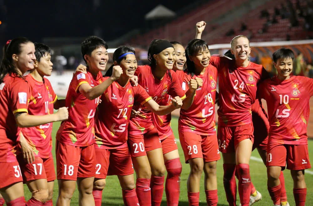 Đội b&oacute;ng nữ Việt Nam hưởng lợi, s&aacute;ng cửa tiến s&acirc;u tại giải ch&acirc;u &Aacute;- Ảnh 1.