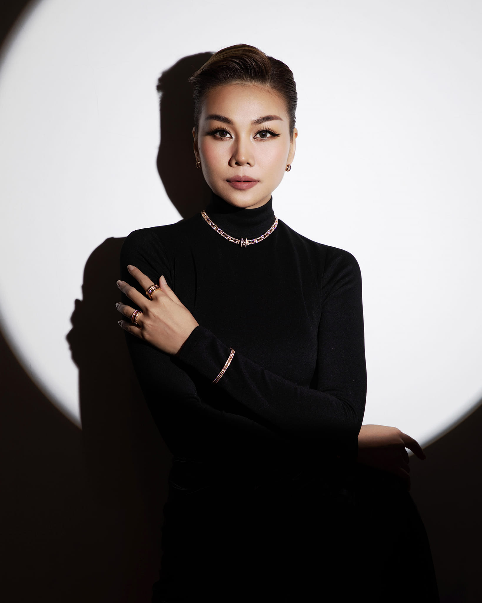 Sở y&ecirc;u cầu Thanh Hằng l&agrave;m r&otilde; nội dung trong đơn tố c&aacute;o Ho&agrave;ng Th&ugrave;y- Ảnh 1.