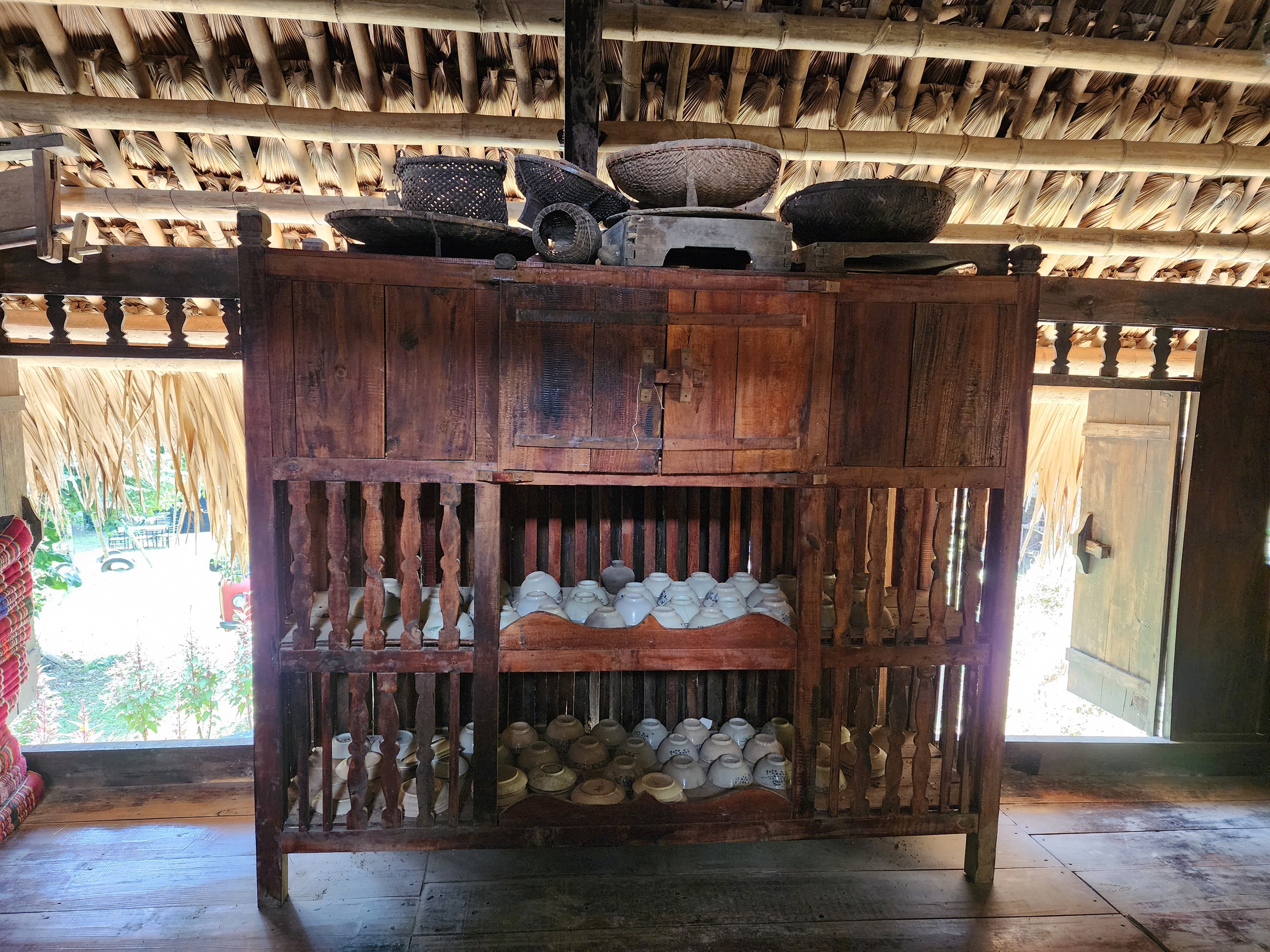 Kh&aacute;m ph&aacute; kh&ocirc;ng gian văn h&oacute;a Mường tr&ecirc;n con đường T&acirc;y Tiến- Ảnh 6.