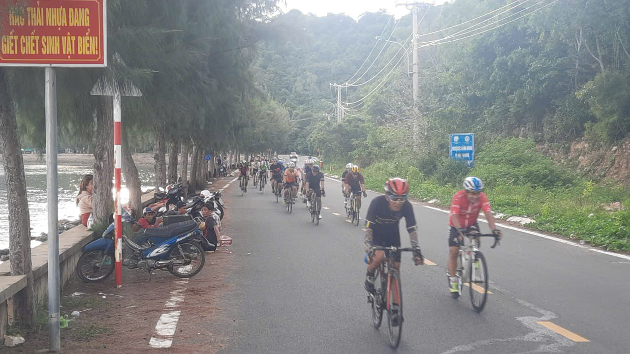 9 th&aacute;ng đầu năm, H&agrave; Ti&ecirc;n đ&oacute;n 3,2 triệu lượt kh&aacute;ch du lịch, doanh thu hơn 1.000 tỷ đồng- Ảnh 2.