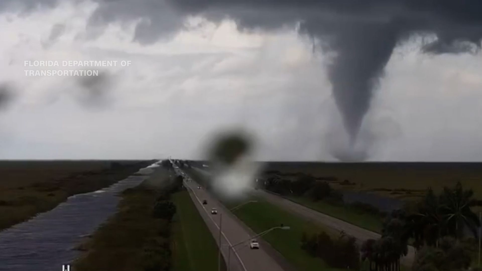 109936-fltornadomilton-10.jpg 109936-fltornadomilton-10.jpg