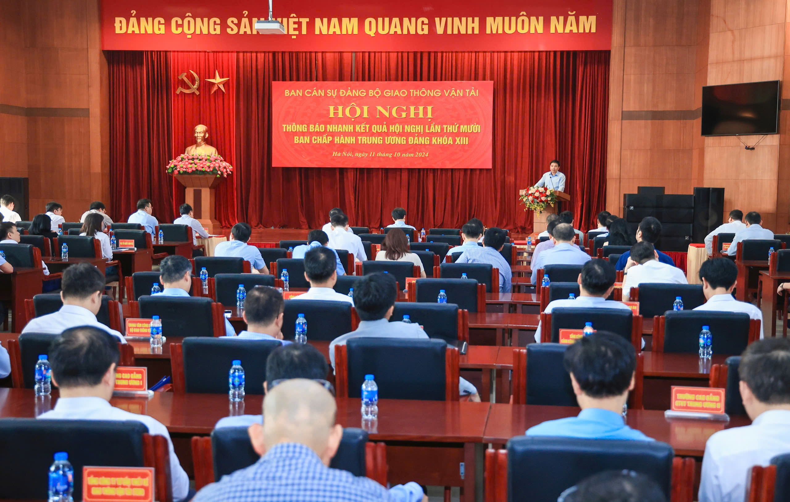 Bộ GTVT th&ocirc;ng b&aacute;o nhanh kết quả Hội nghị lần thứ 10 Trung ương Đảng kh&oacute;a XIII- Ảnh 2.