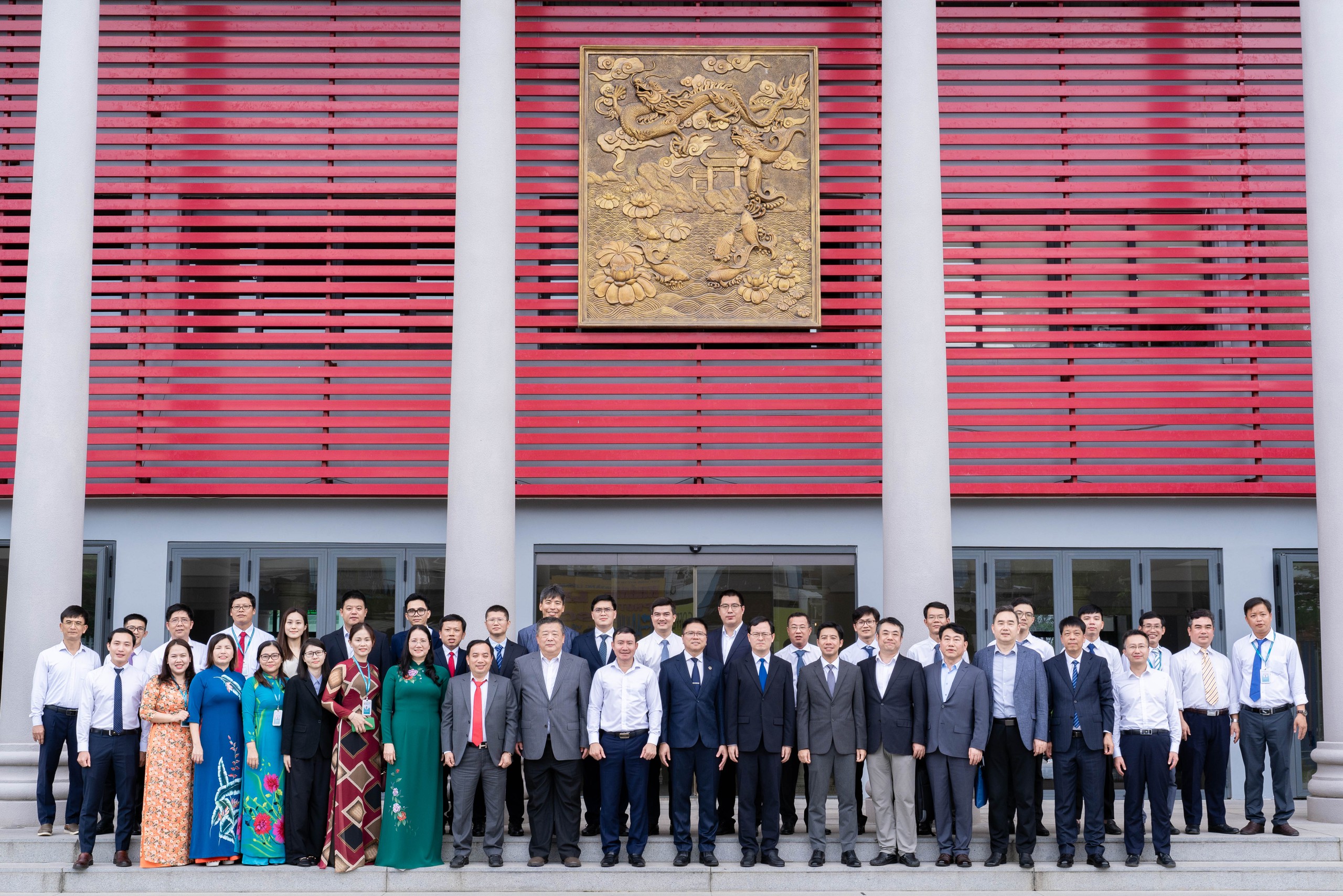 Trường Đại học đầu ti&ecirc;n th&agrave;nh lập Viện Đường sắt tốc độ cao- Ảnh 3.