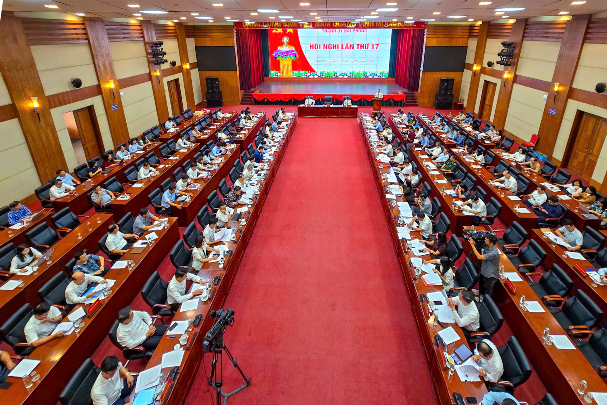 Hải Ph&ograve;ng tăng trưởng 9,77% trong 9 th&aacute;ng đầu năm- Ảnh 2.