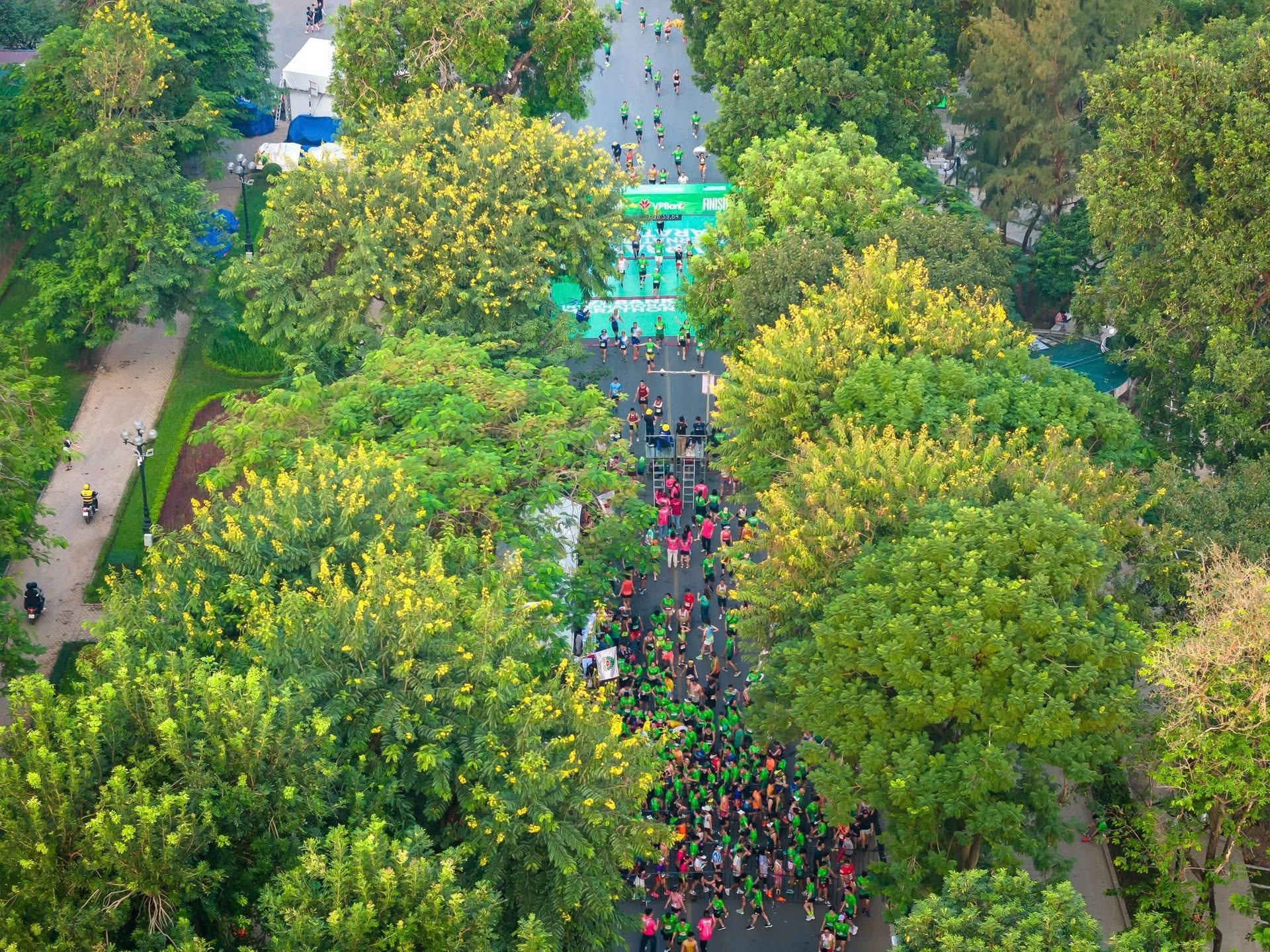 Nh&agrave; v&ocirc; địch SEA Games về nhất tại giải Marathon Quốc tế H&agrave; Nội- Ảnh 2.