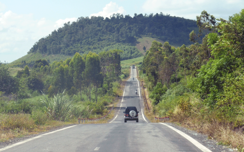Bộ GTVT phản hồi kiến nghị nâng cấp đường Đông Trường Sơn- Ảnh 1. Bộ GTVT phản hồi kiến nghị nâng cấp đường Đông Trường Sơn- Ảnh 1.