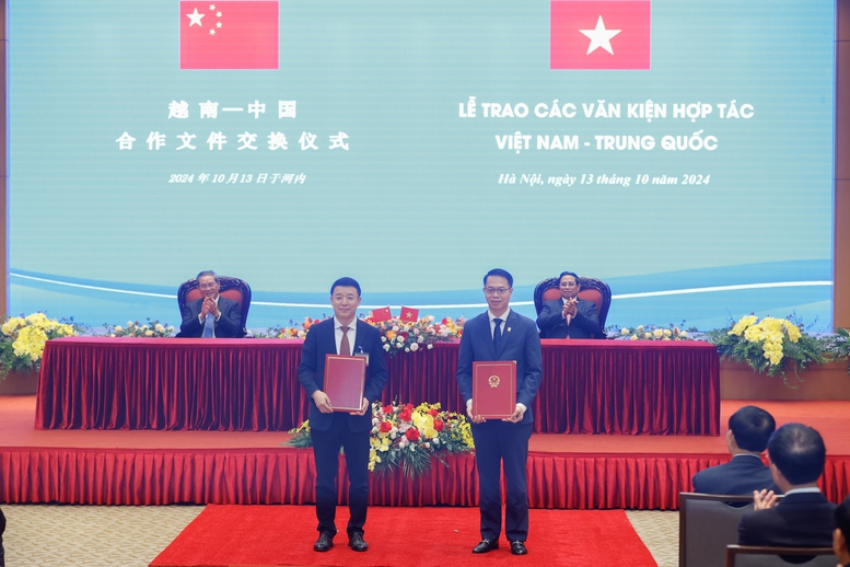 Việt Nam - Trung Quốc trao 10 văn kiện, bao gồm nhiều hợp t&aacute;c đường sắt- Ảnh 8.