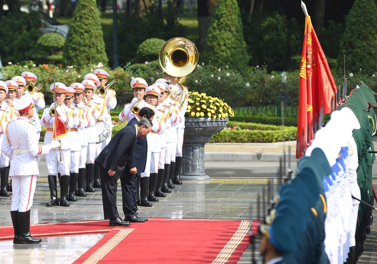 Thủ tướng Phạm Minh Ch&iacute;nh chủ tr&igrave; lễ đ&oacute;n ch&iacute;nh thức Thủ tướng Trung Quốc L&yacute; Cường- Ảnh 2.